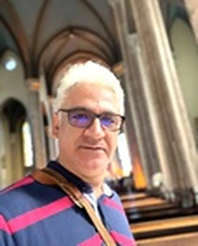 دکتر حسین کریمی