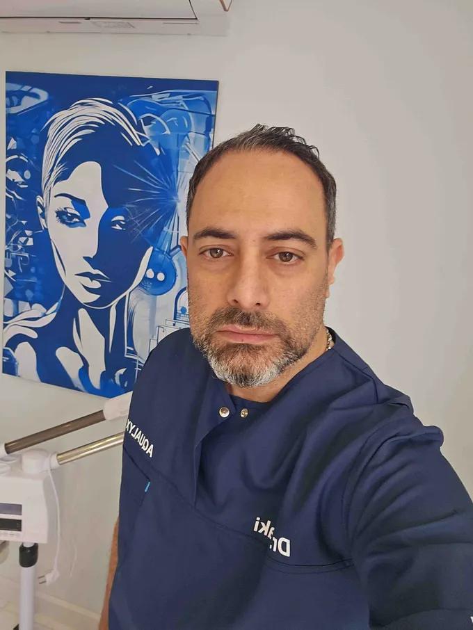 دکتر حمیدرضا  آهکی لاکه